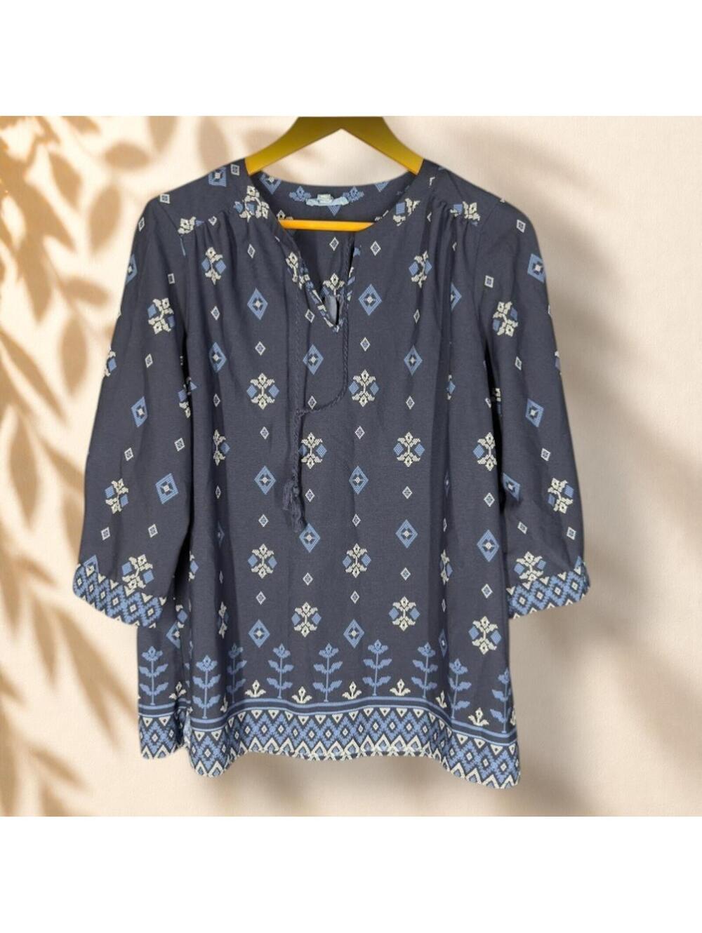 Fleur Bleue Blouse Women M Medium Blue Geometric V-Neck Tasseled 3/4 Sleeve